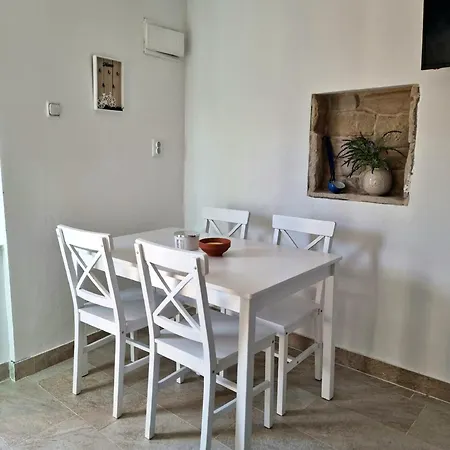 Barci Case de vacanță