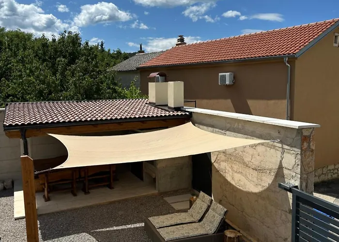 Barci Case de vacanță *